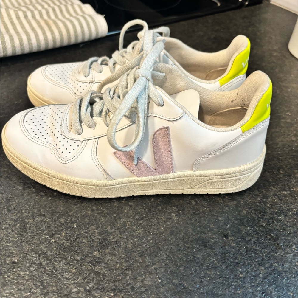 VEJA x Madewell Women's Sneakers